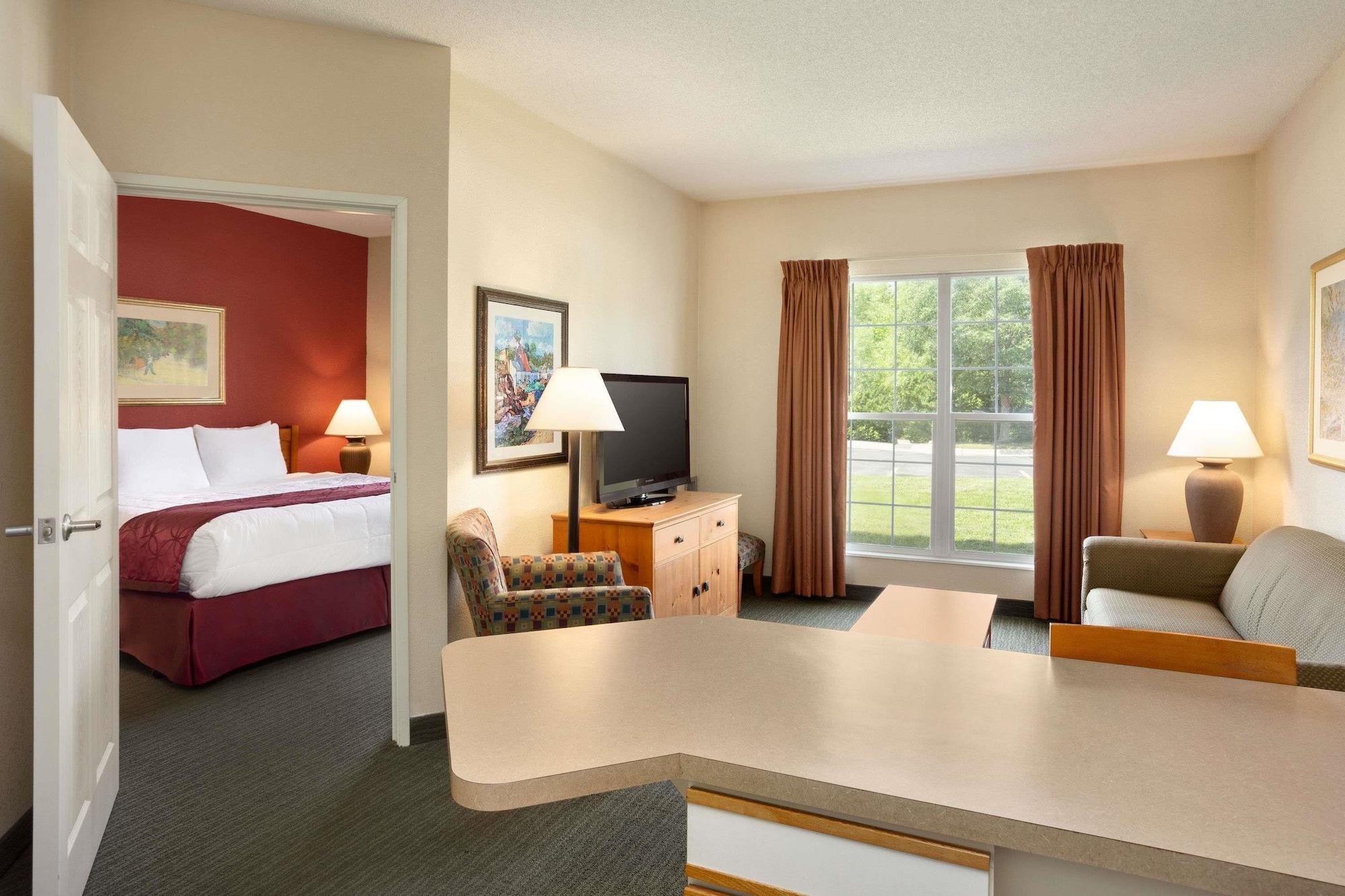 Baymont By Wyndham Wichita East Otel Dış mekan fotoğraf