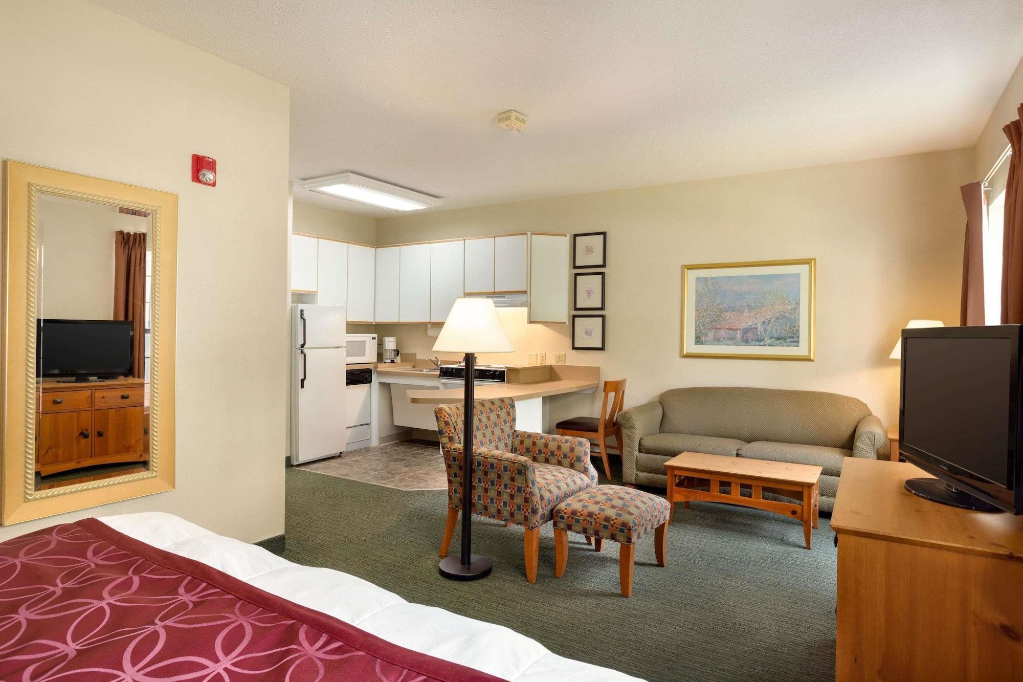 Baymont By Wyndham Wichita East Otel Dış mekan fotoğraf