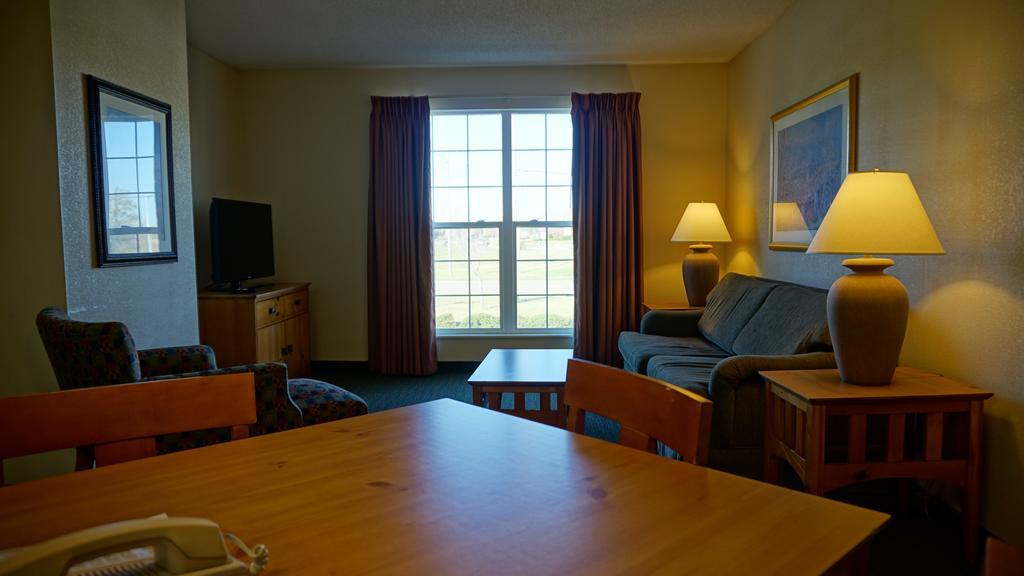 Baymont By Wyndham Wichita East Otel Dış mekan fotoğraf